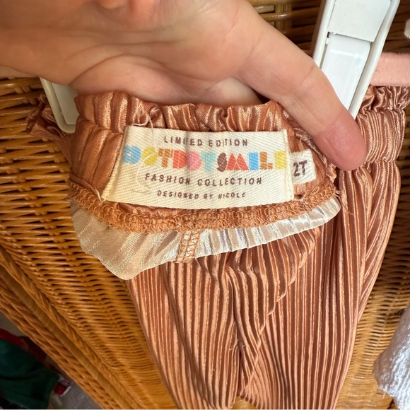 Three piece set - Picture 6 of 8